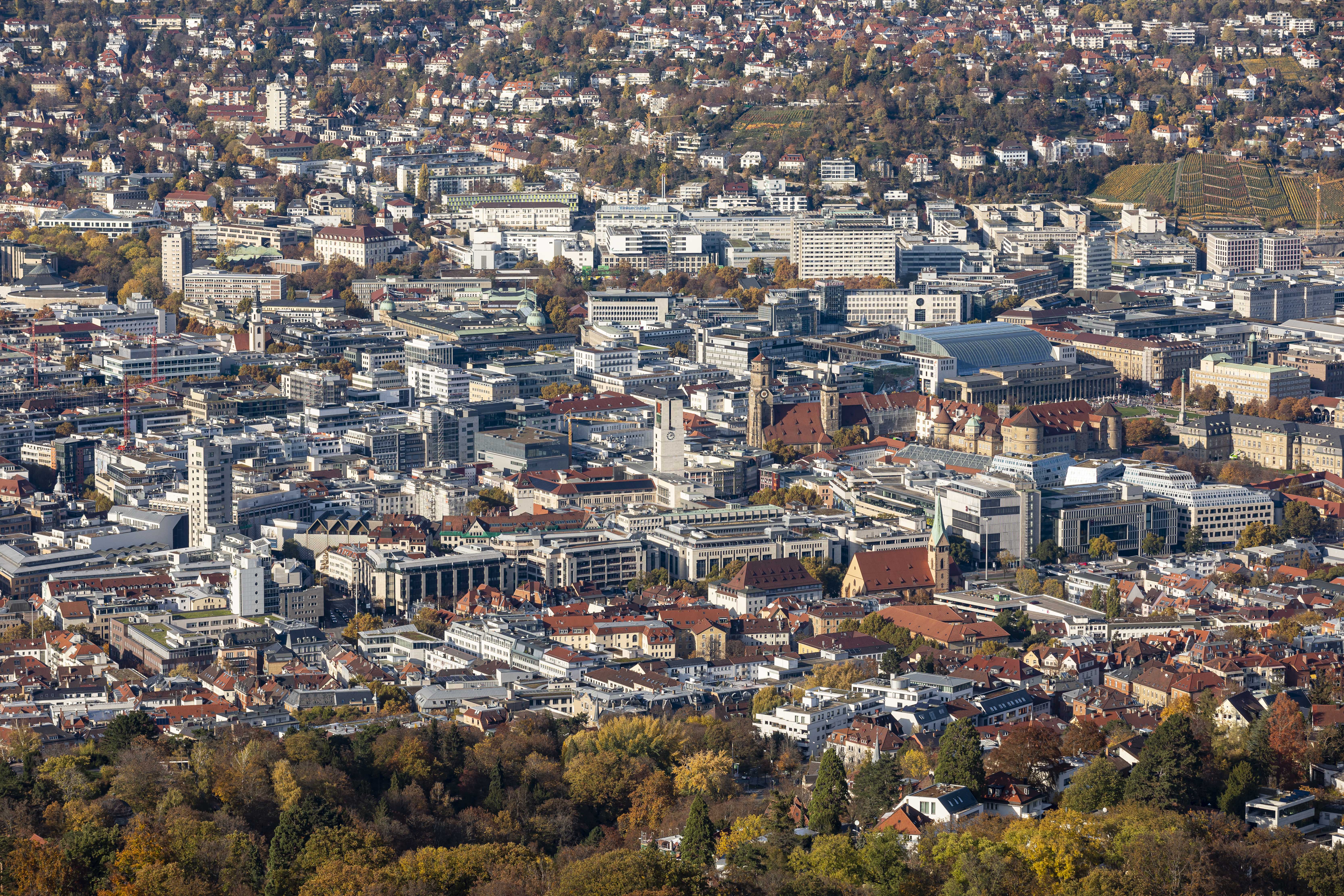 Blick von Fernsehturm-Rathaus-nah-Wagner